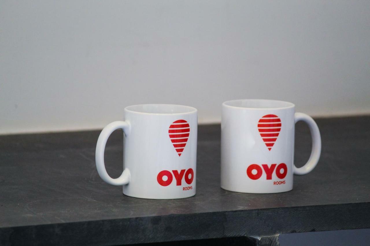 Oyo 13170 Victory Suites Bangalore Exterior foto