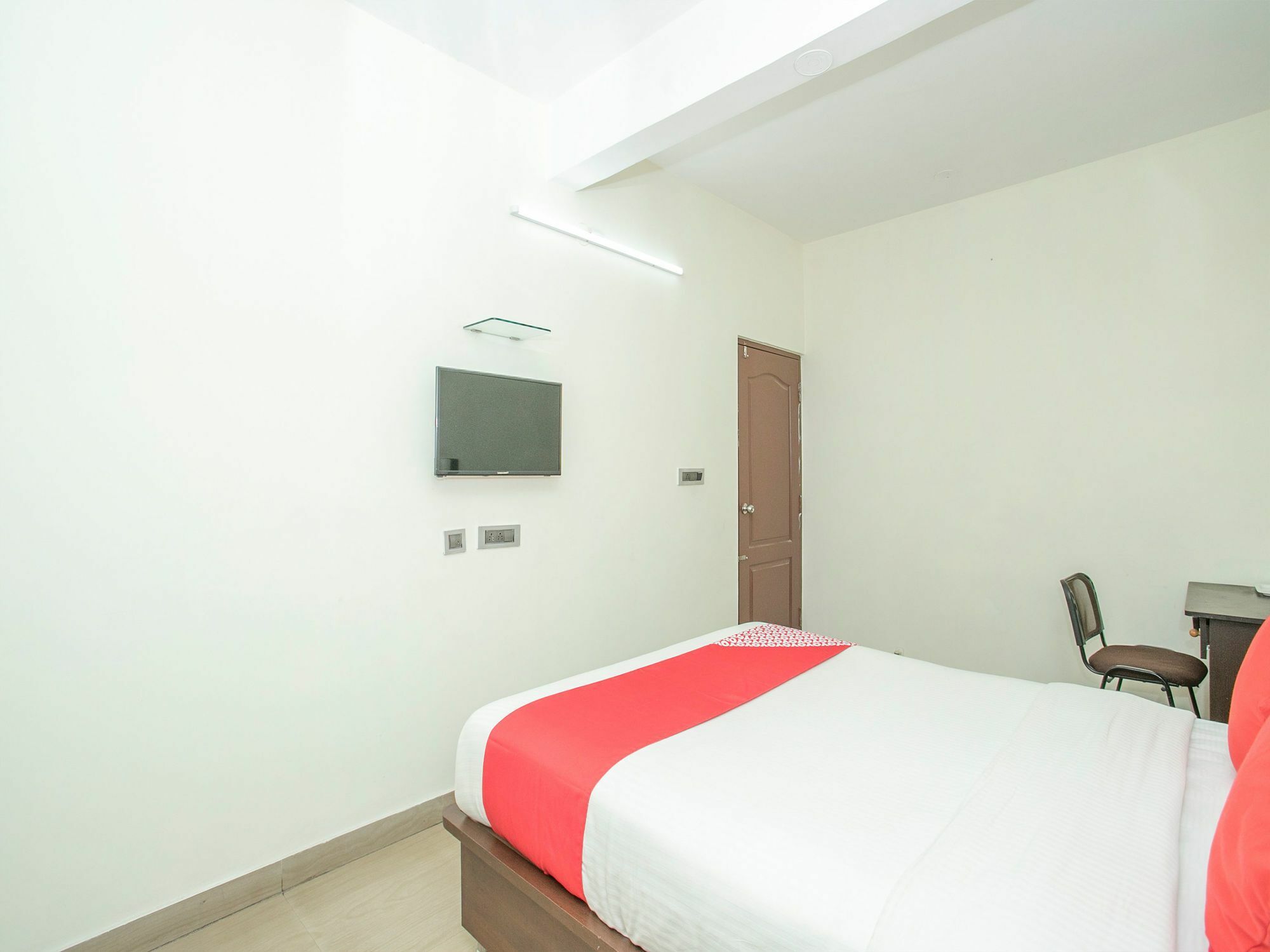 Oyo 13170 Victory Suites Bangalore Exterior foto
