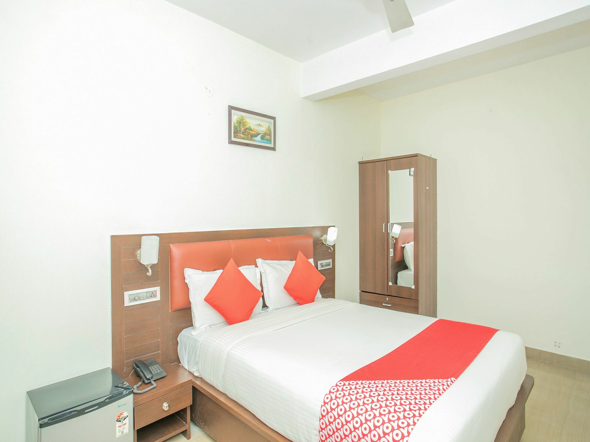 Oyo 13170 Victory Suites Bangalore Exterior foto